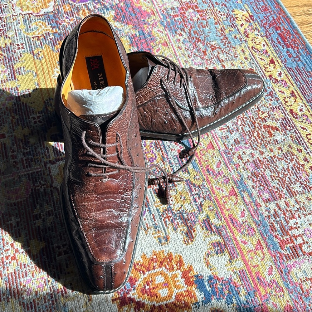 Median Platinum Ostrich Leather Shoes - 10M